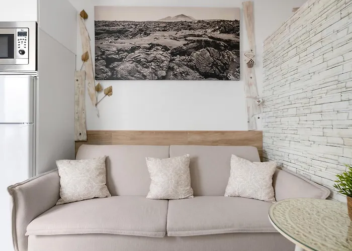 Vista Blanca Room 1